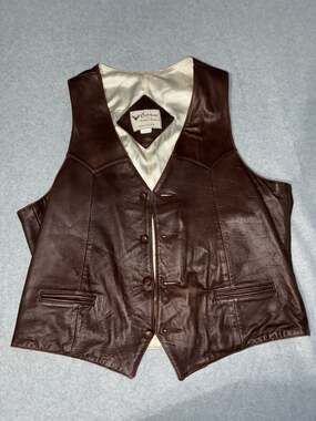 Vintage Continental Leather Fashions Brown Western Vest Men's Size 44 USA Made